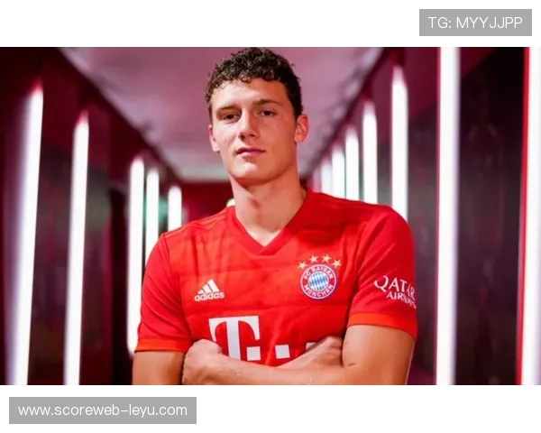 帕瓦尔:法国后卫引领防线,成为球队坚实壁垒 帕瓦尔:法国后卫引领防线,成为球队坚实壁垒